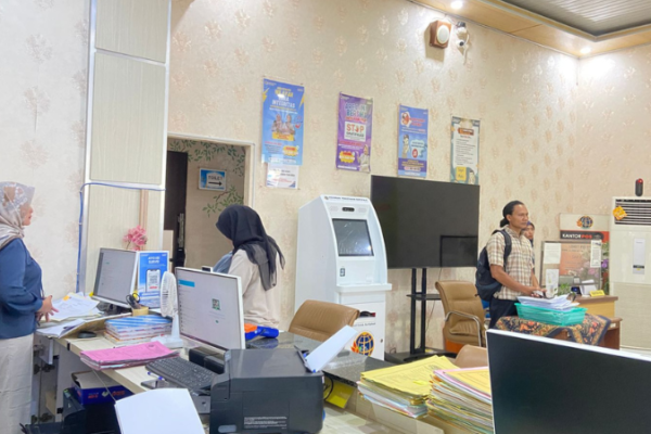 Tumbuhkan Semangat Nasionalisme, Kantor Pertanahan Kabupaten Pati perdengarkan Naskah Pancasila pada Jumat, 11 April 2025